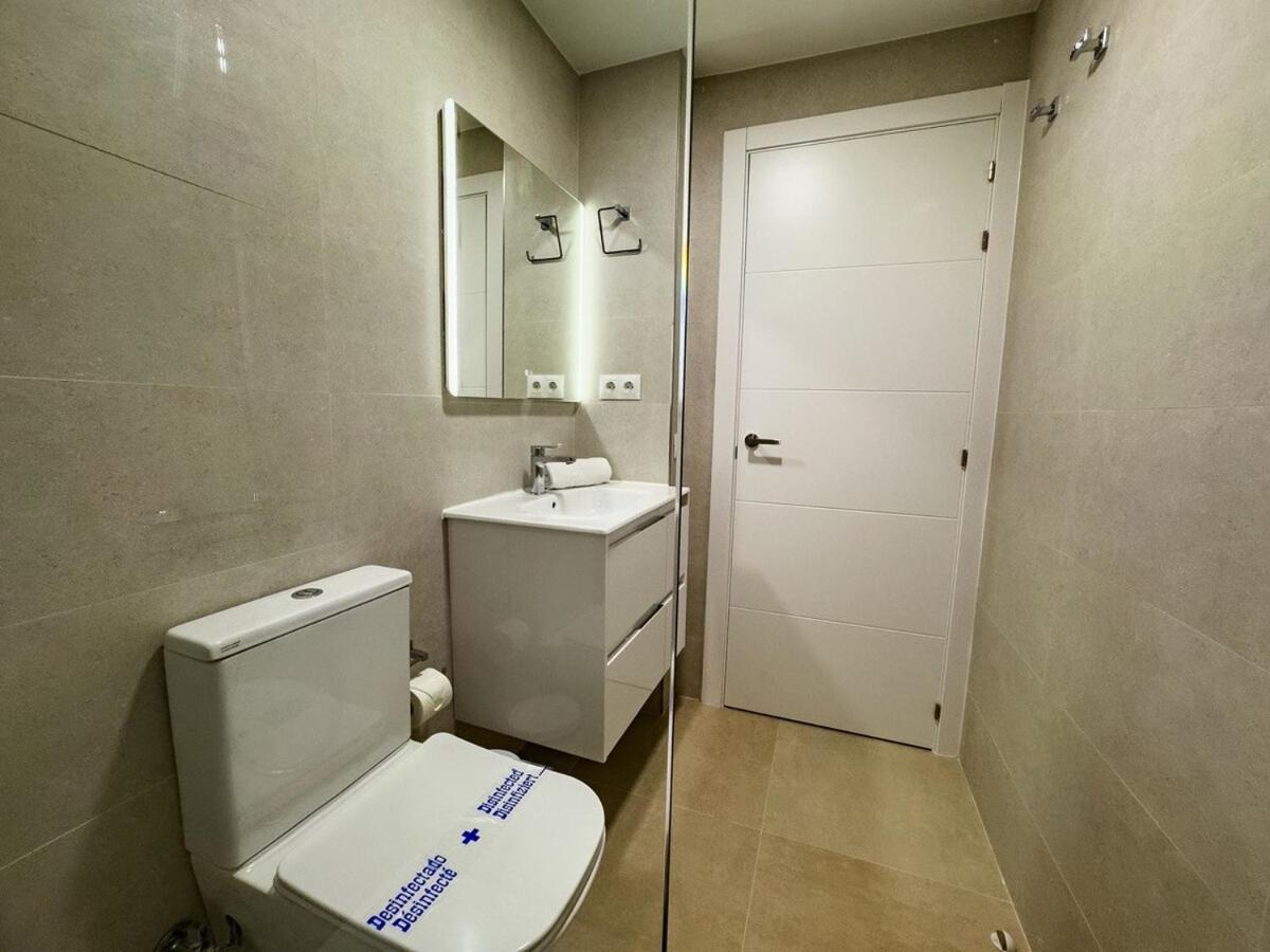 Valdecantos 6b- Front Line Harbour Apartment *