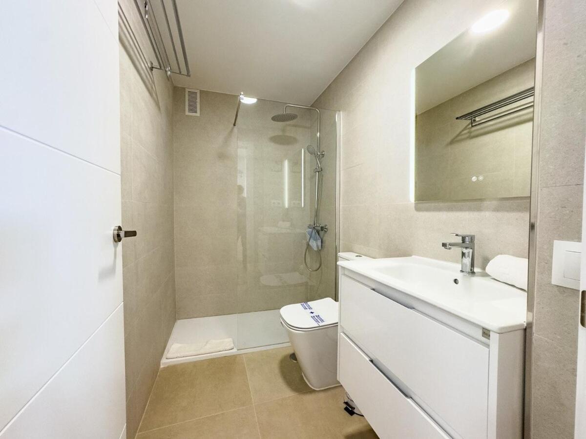 Valdecantos 6b- Front Line Harbour Apartment Marbella